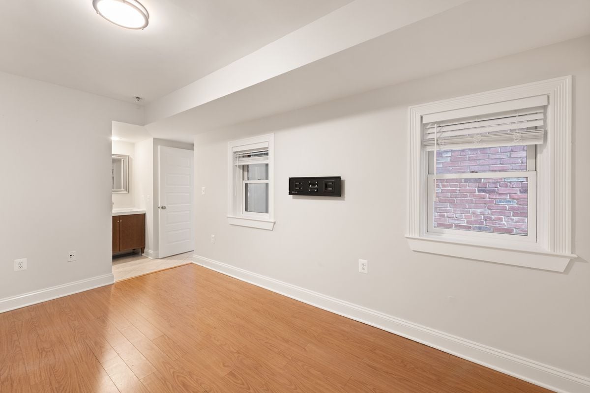 Building Photo - 3459 Holmead Pl NW