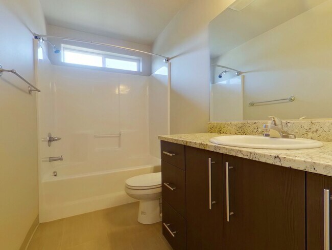 Building Photo - 325 NW 21st St