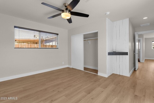 Building Photo - 7408 E Beatrice St