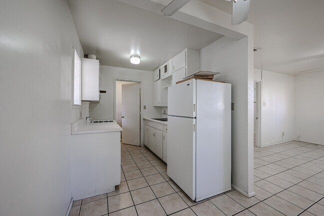 Building Photo - 4608 N 10th Pl