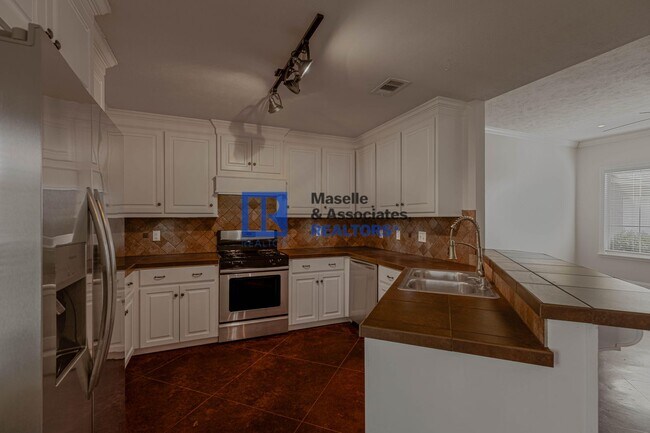 Building Photo - 3 Bed / 2 Bath home in Harvey Crossing