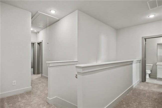 Building Photo - 4225 Fern River Trl