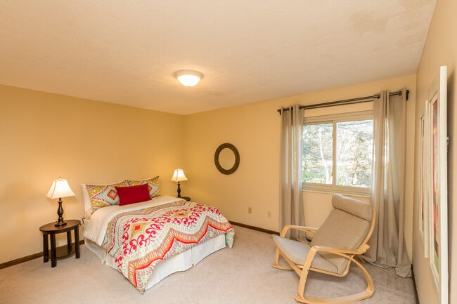 Building Photo - 4112 Loughmoor Dr