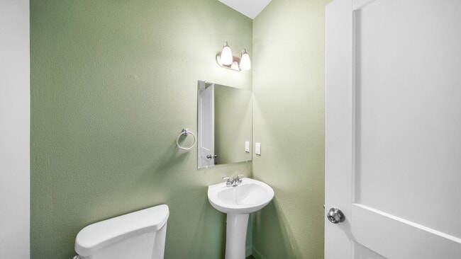 Building Photo - 3 Bed 2.5 Bath - Townhome - Ft Nugent Park...