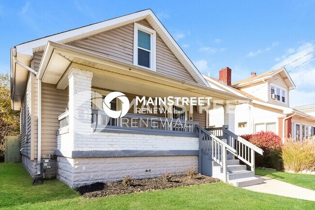 Building Photo - 4 Bedroom Pet-Friendly Home in Louisville, KY with Main Street Renewal