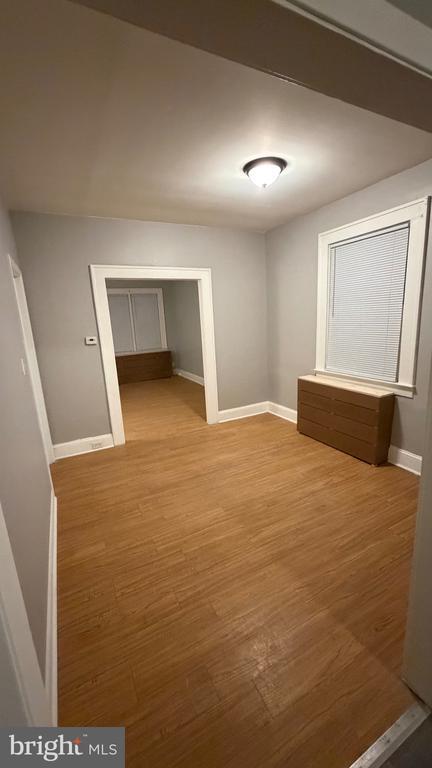 Building Photo - 5 Samuel St