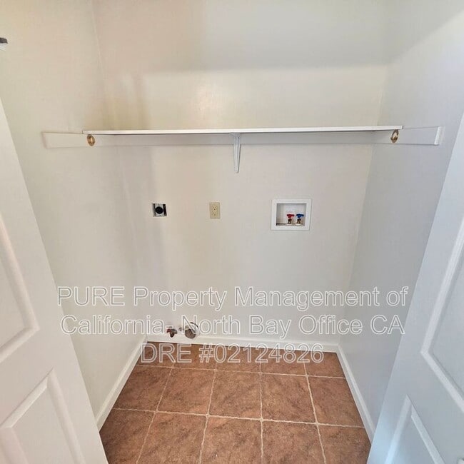 Building Photo - 217 Hatchery Rd