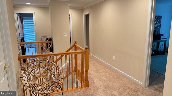 Building Photo - 7567 Lindberg Dr
