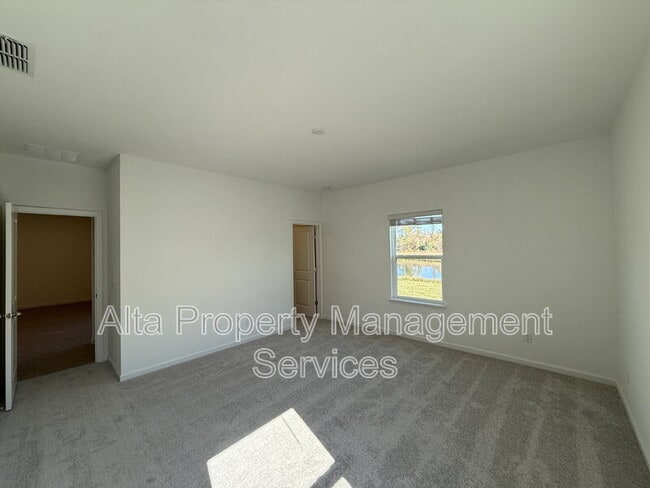 Building Photo - 8198 Horsebit Cir
