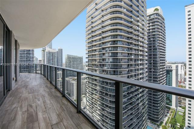 Building Photo - 801 S Miami Ave