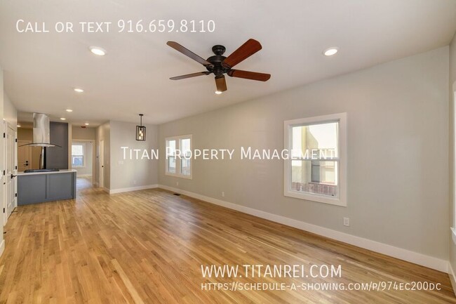 Building Photo - Downtown 1bed/1bath -Managed by Titan Prop...