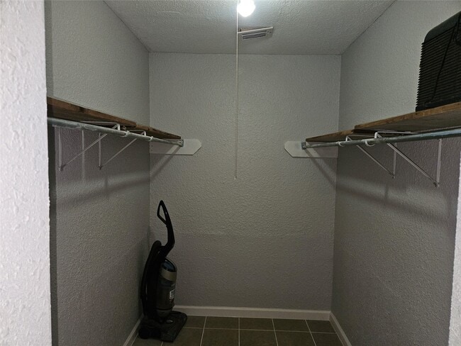 Building Photo - 3618 Curry Ln