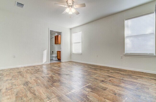 Building Photo - 7505 Aspen Brook Dr