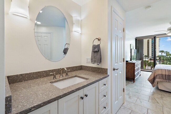 Building Photo - 225 S Beach Rd