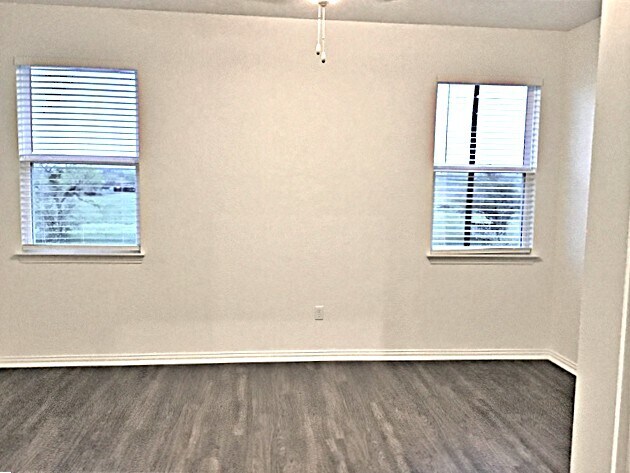 Building Photo - 176 Pebble Creek Run