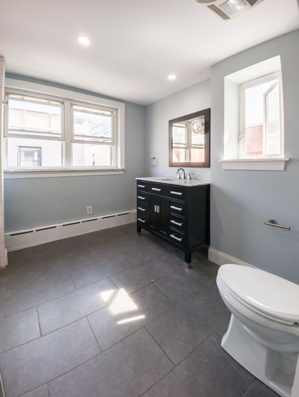 Building Photo - 1029 Fernon St