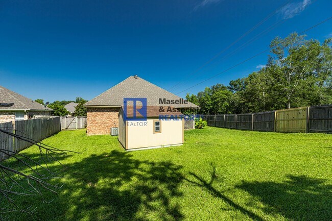 Building Photo - 3 Bed/2 Bath Home in Reservoir East of Brandon
