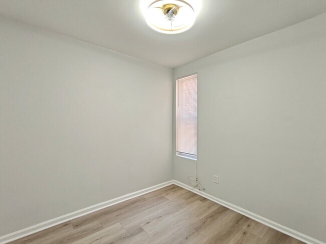Building Photo - 5721 Broomall St