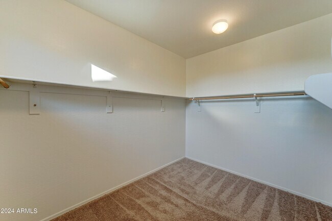 Building Photo - 14771 N 177th Ave