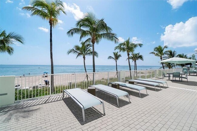 Building Photo - 3400 Galt Ocean Dr