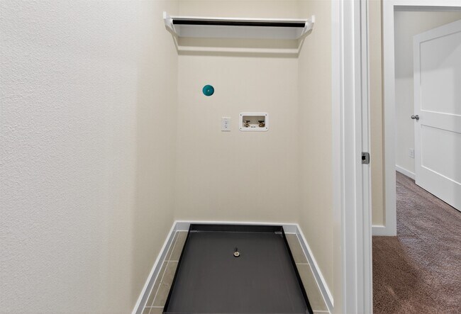 Building Photo - 9113 Highland Northern Wy