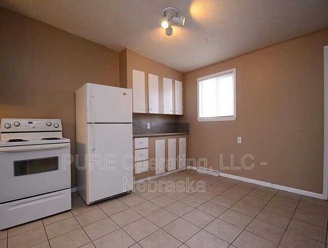 Building Photo - 9310 Binney St