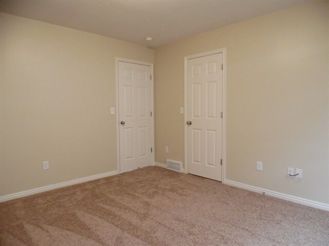 Building Photo - 950 Longleaf Dr