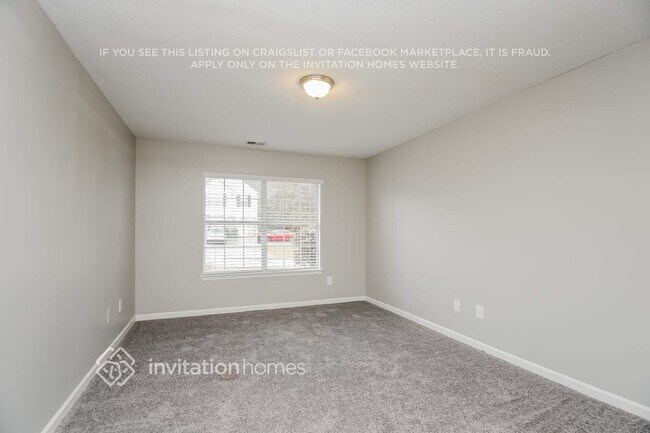 Building Photo - 5449 Sweetsprings Dr SW