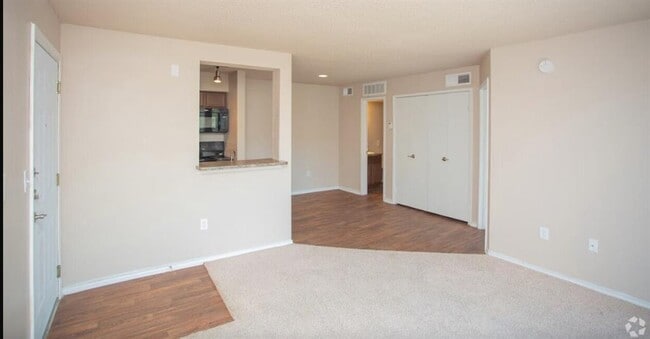 Building Photo - 3440 E Rosemeade Pkwy