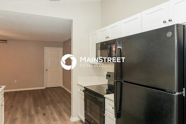Building Photo - 4 Bedroom Pet-Friendly Home in Palm Bay, F...