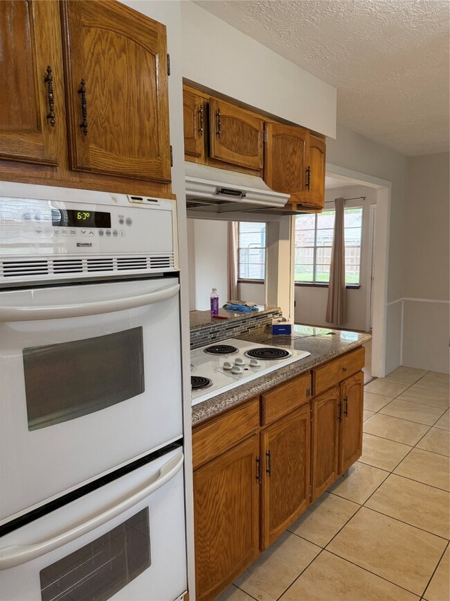 Building Photo - 9202 Carvel Ln