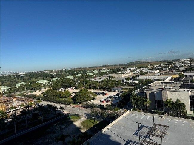 Building Photo - 5350 NW 84th Ave