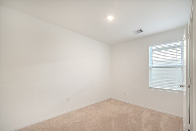 Building Photo - 21458 Carosella Dr