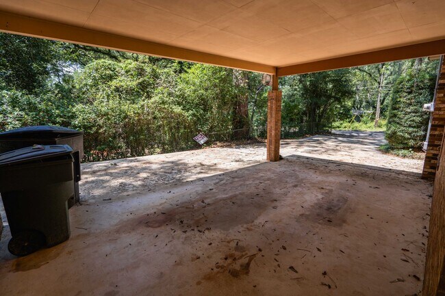 Building Photo - 3BR/2BA Home