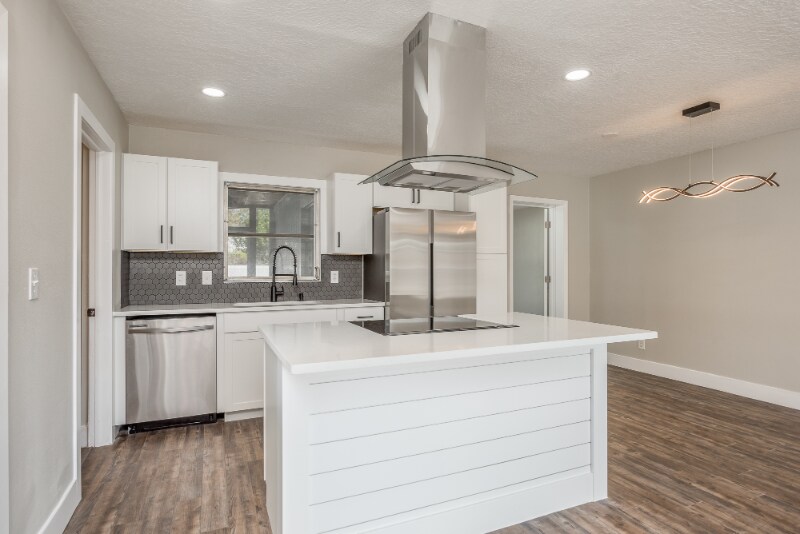 Building Photo - 2326 E 112th Ave