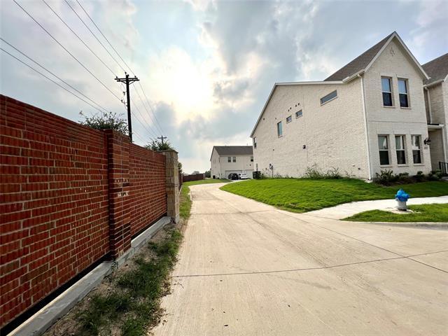 Building Photo - 4728 Corriente Vista Ln