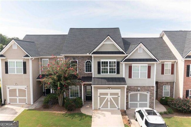 Primary Photo - 17 Village Glen