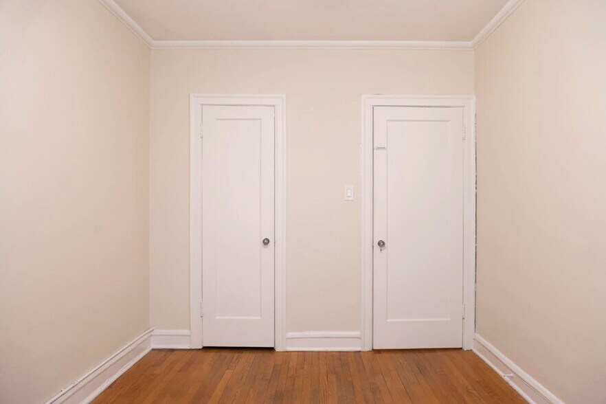 Building Photo - 2151 N Fremont St