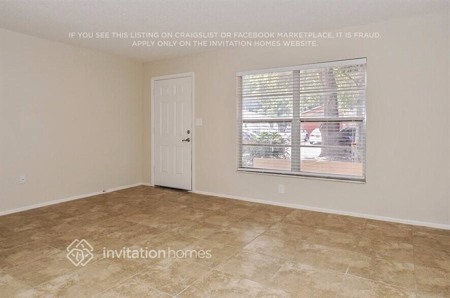 Building Photo - 7713 Deer Foot Dr
