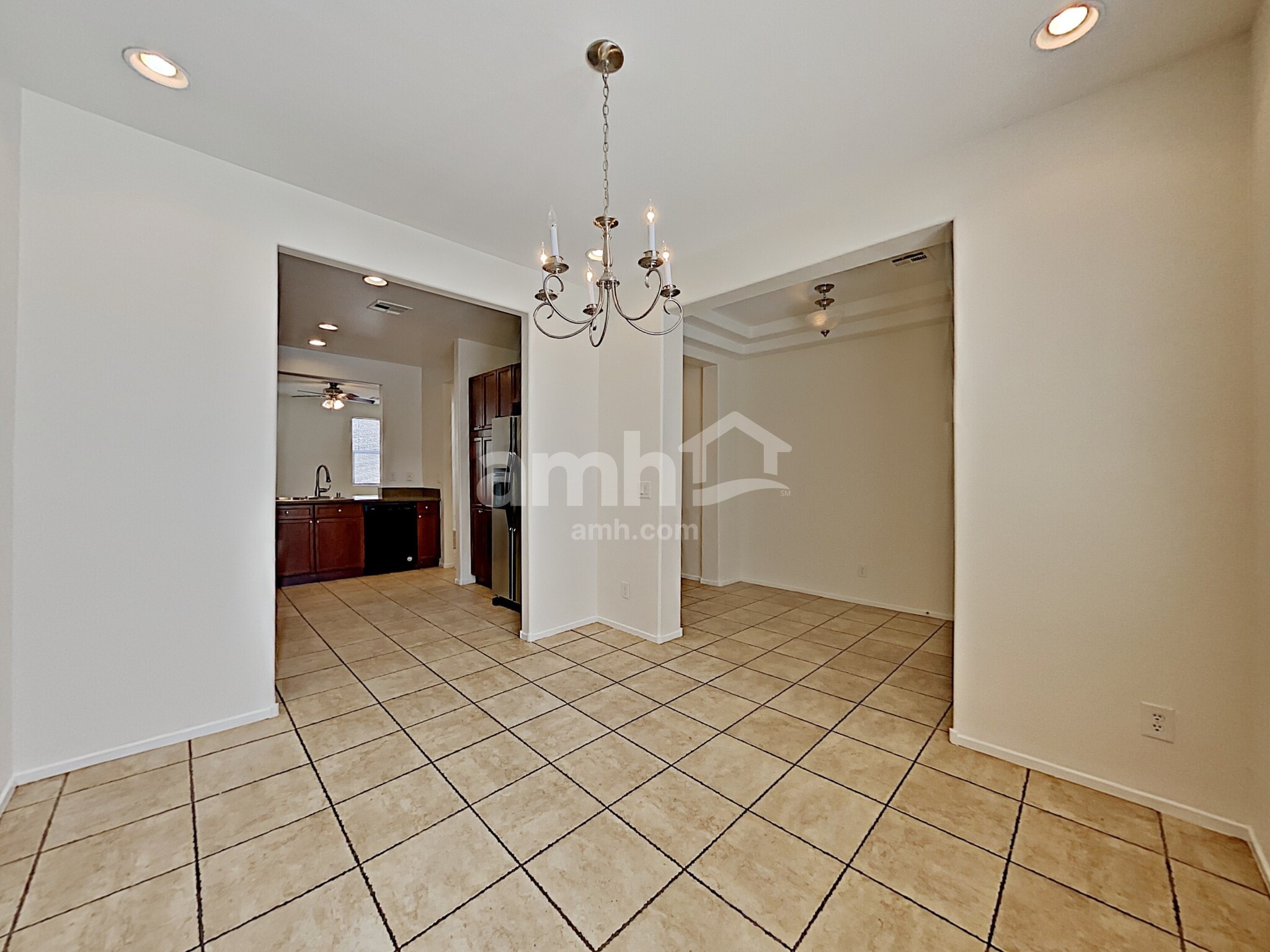 Building Photo - 10580 Elberton Ave