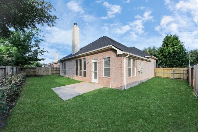 Building Photo - 22035 Emerald Run Ln