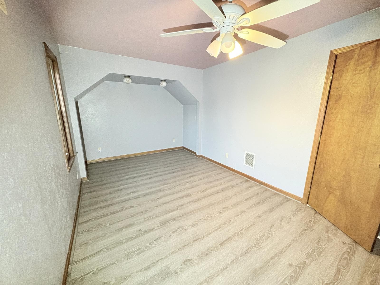 Building Photo - 3627 Hazelhurst Ave