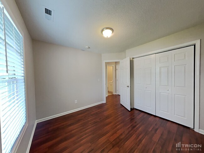 Building Photo - 81 Ashcott Dr