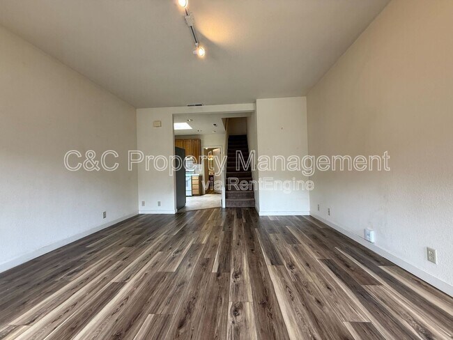 Building Photo - 138 17th St