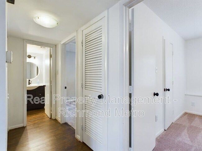 Building Photo - 1707 Foxfire Cir