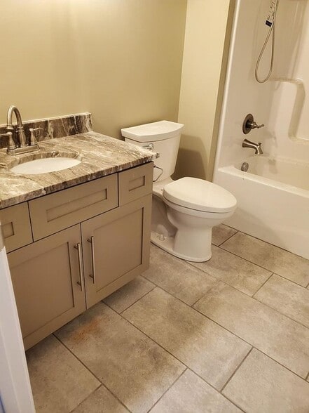Bathroom - 256 E Broadway