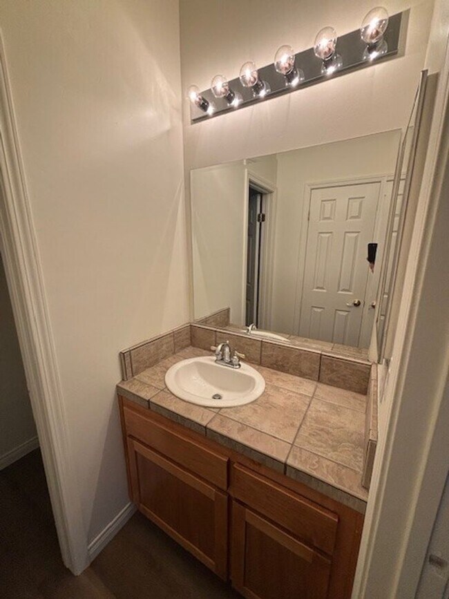 Building Photo - Move-In Ready 3 Bedroom Home with Pool in Rosedale