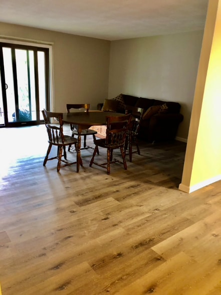 Building Photo - 9 Strawberry Bank Rd