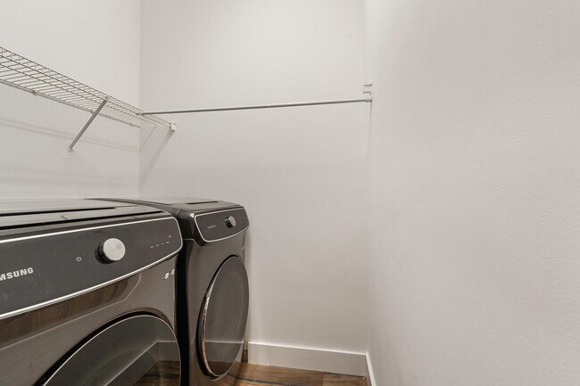 Building Photo - 700 SW Great Exuma Cove