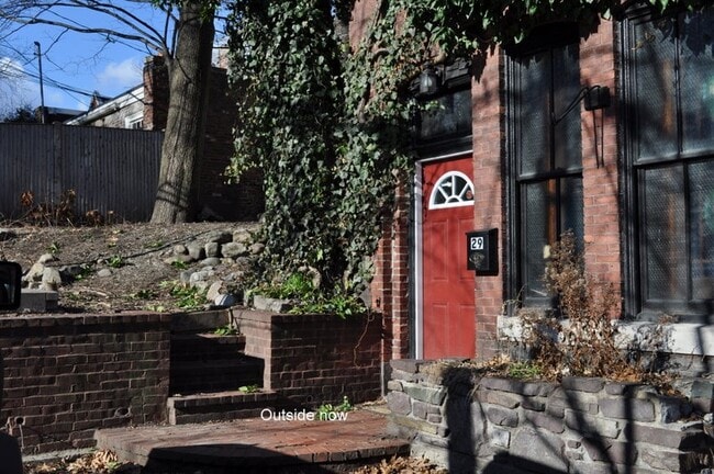 Building Photo - 29 St Mary's St